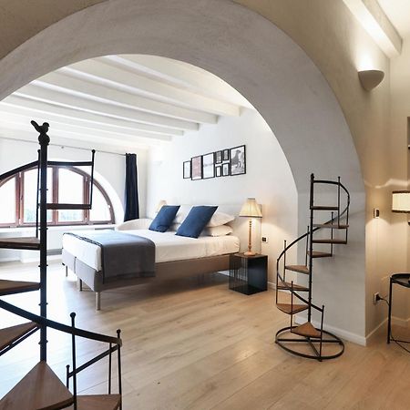 מילאנו Elegant Rosales Apt. מראה חיצוני תמונה