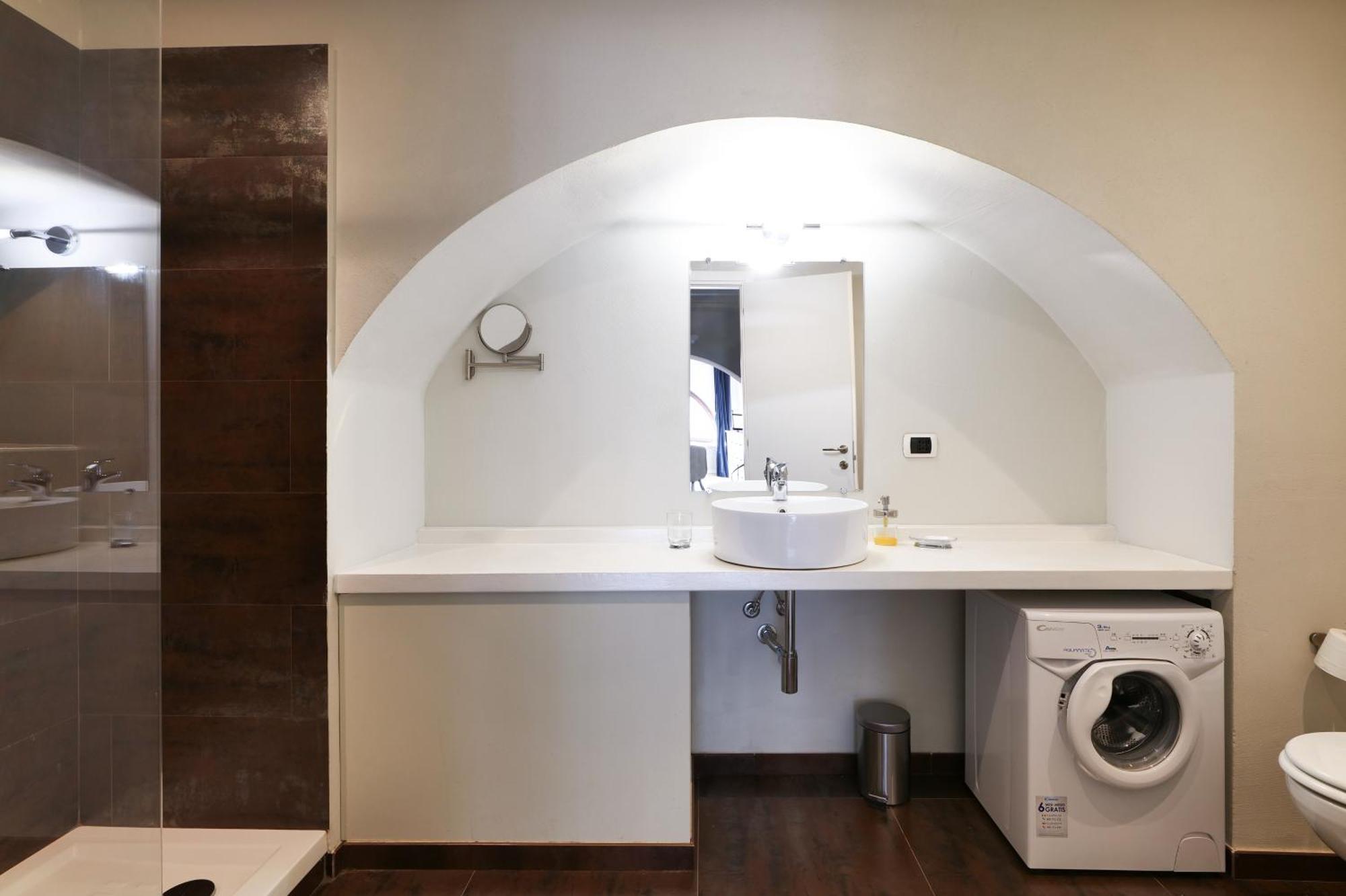 מילאנו Elegant Rosales Apt. מראה חיצוני תמונה