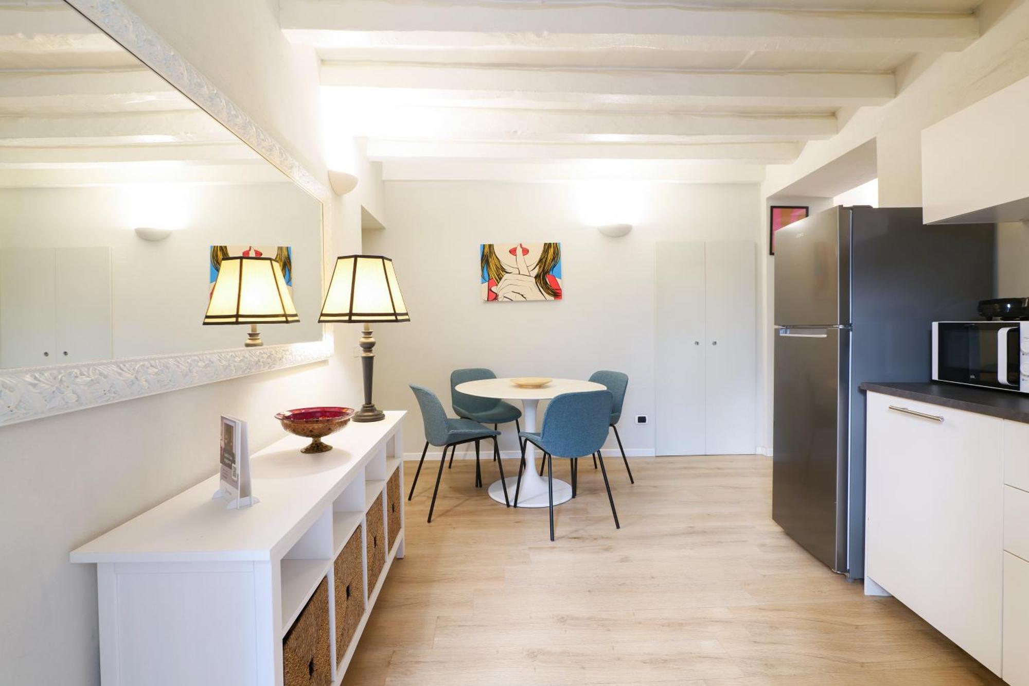 מילאנו Elegant Rosales Apt. מראה חיצוני תמונה